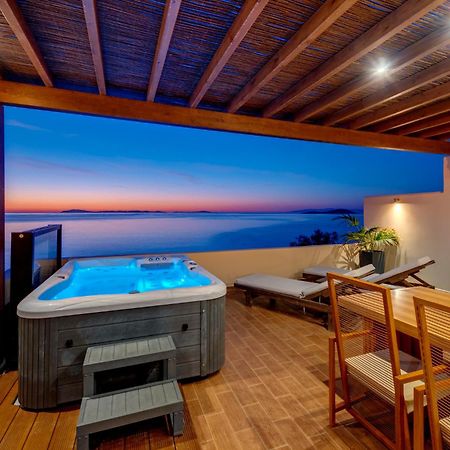 Lalari Beach Suites Vari  Bagian luar foto