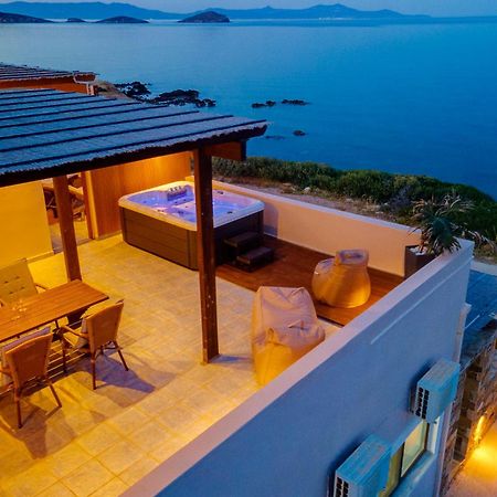 Lalari Beach Suites Vari  Bagian luar foto