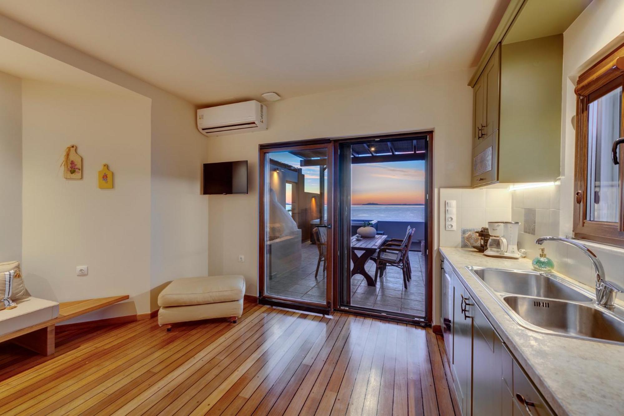 Lalari Beach Suites Vari  Bagian luar foto