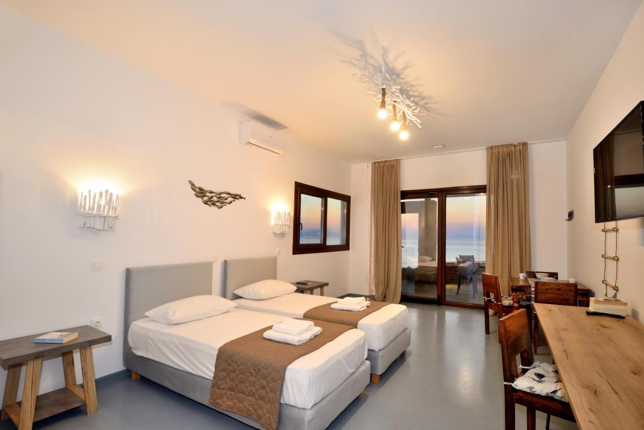Lalari Beach Suites Vari  Bagian luar foto